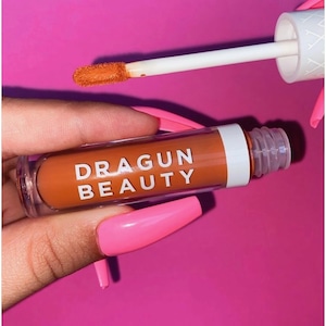 DRAGUN BEAUTY “DRAGUNFIRE COLOR CORRECTOR ORANGE” 海外コスメ コンシーラー オレンジ グルテンフリー ヴィーガンコスメ ヴィーガン 入手困難 人気コスメ トランスジェンダー ジェンダーレス ジェンダーレスコスメ LGBTQ