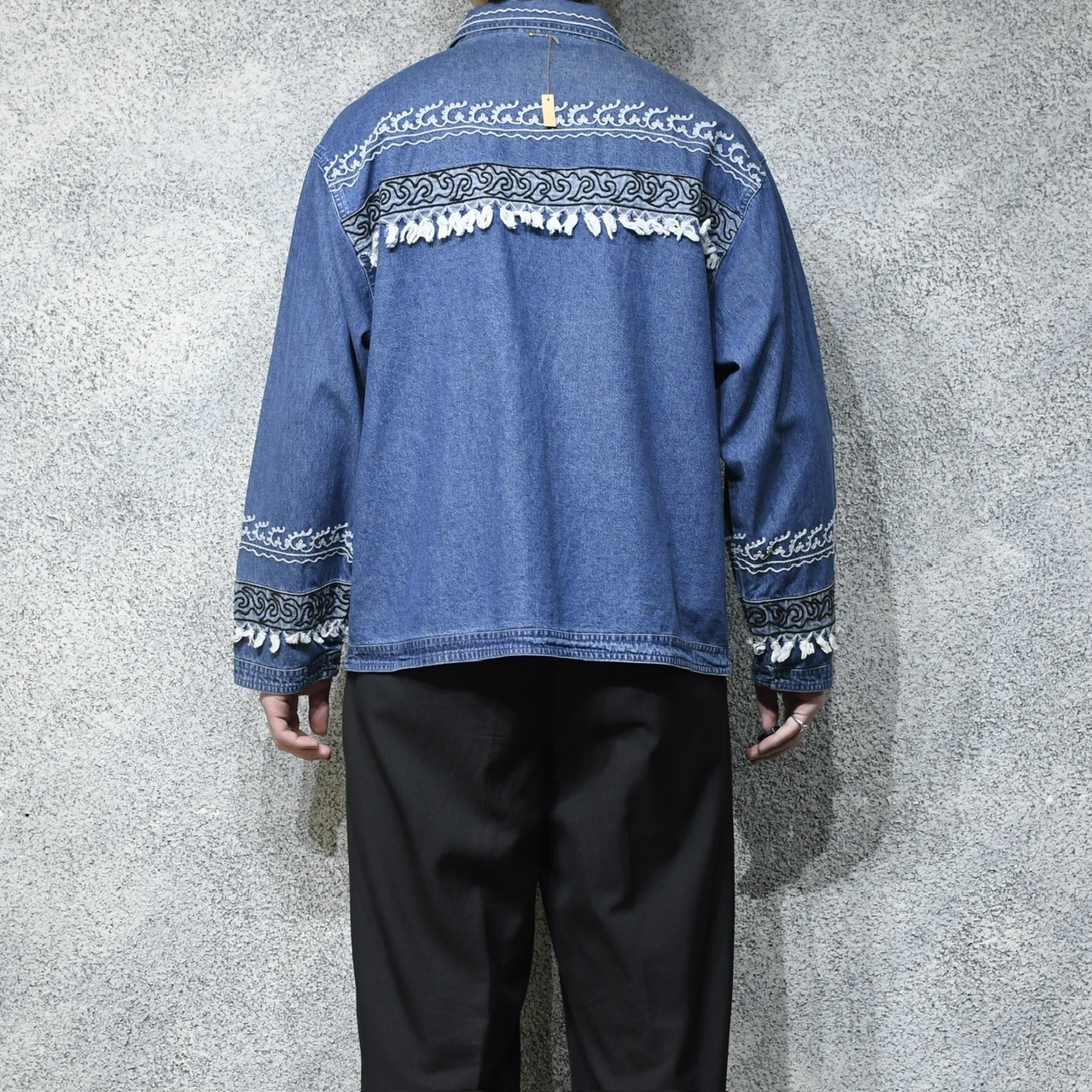 embroidery & fringe design denim jacket