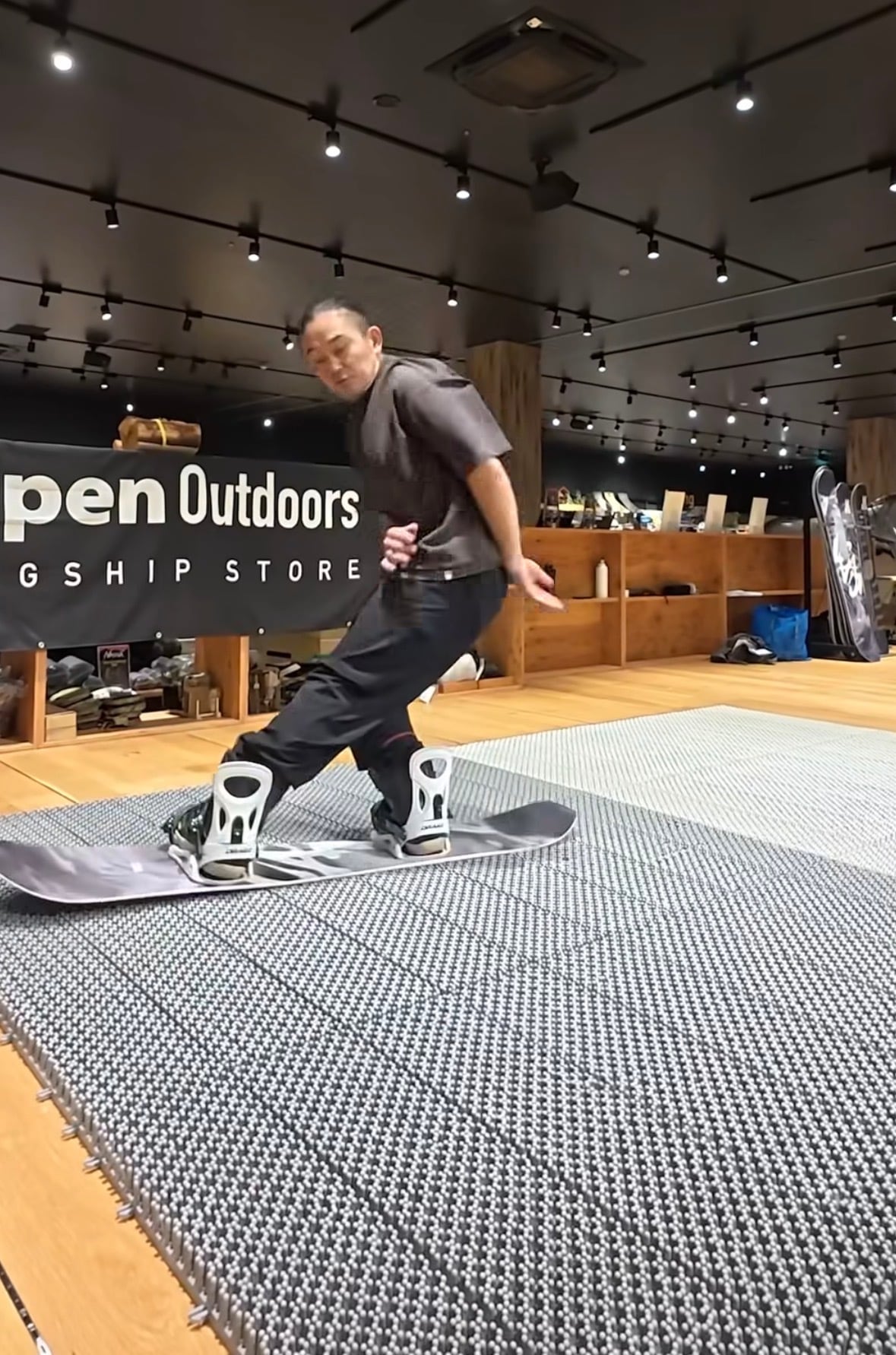 スノーボードシバトレ専用人工芝 ”トリックスノー” 22枚組み | momentum