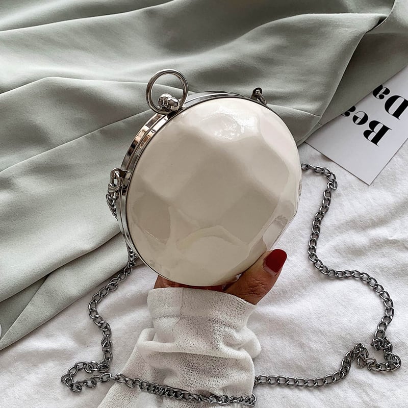 ユニークなスモールバッグハンドバッグ2020人気の新しい流行のファッションチェーンメッセンジャーバッグワイルドレディースネットレッドスモールラウンドバッグ 手作りハンドバック15262539275