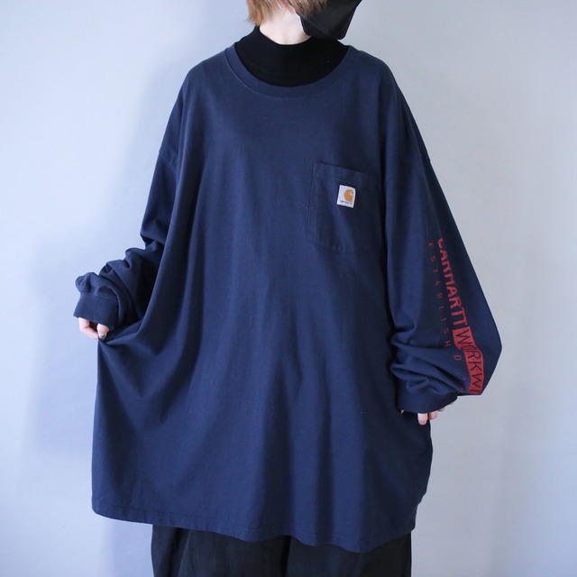 "Carhartt" sleeve logo printed XXXXL super over silhouette l/s tee