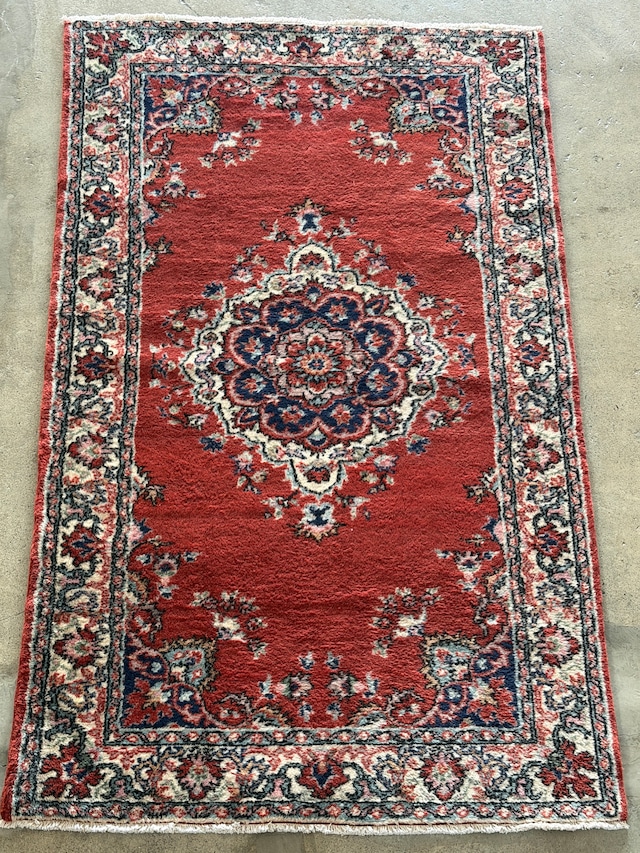 【送料込み】トルコラグ　オリジナル　イスパルタ絨毯    122x225  TRB3983