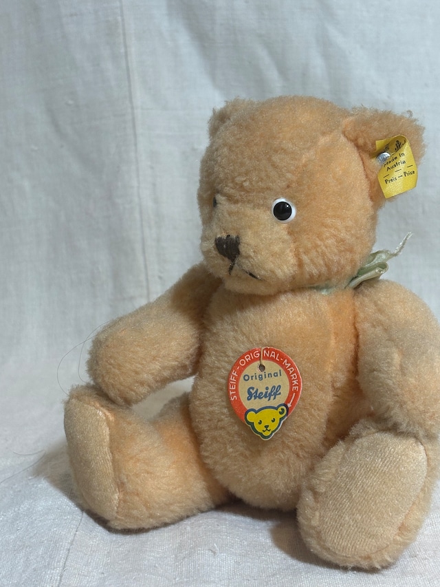 初めてのウィーンで出会ったテディベア | Steiff Teddy Bear Made in Austria