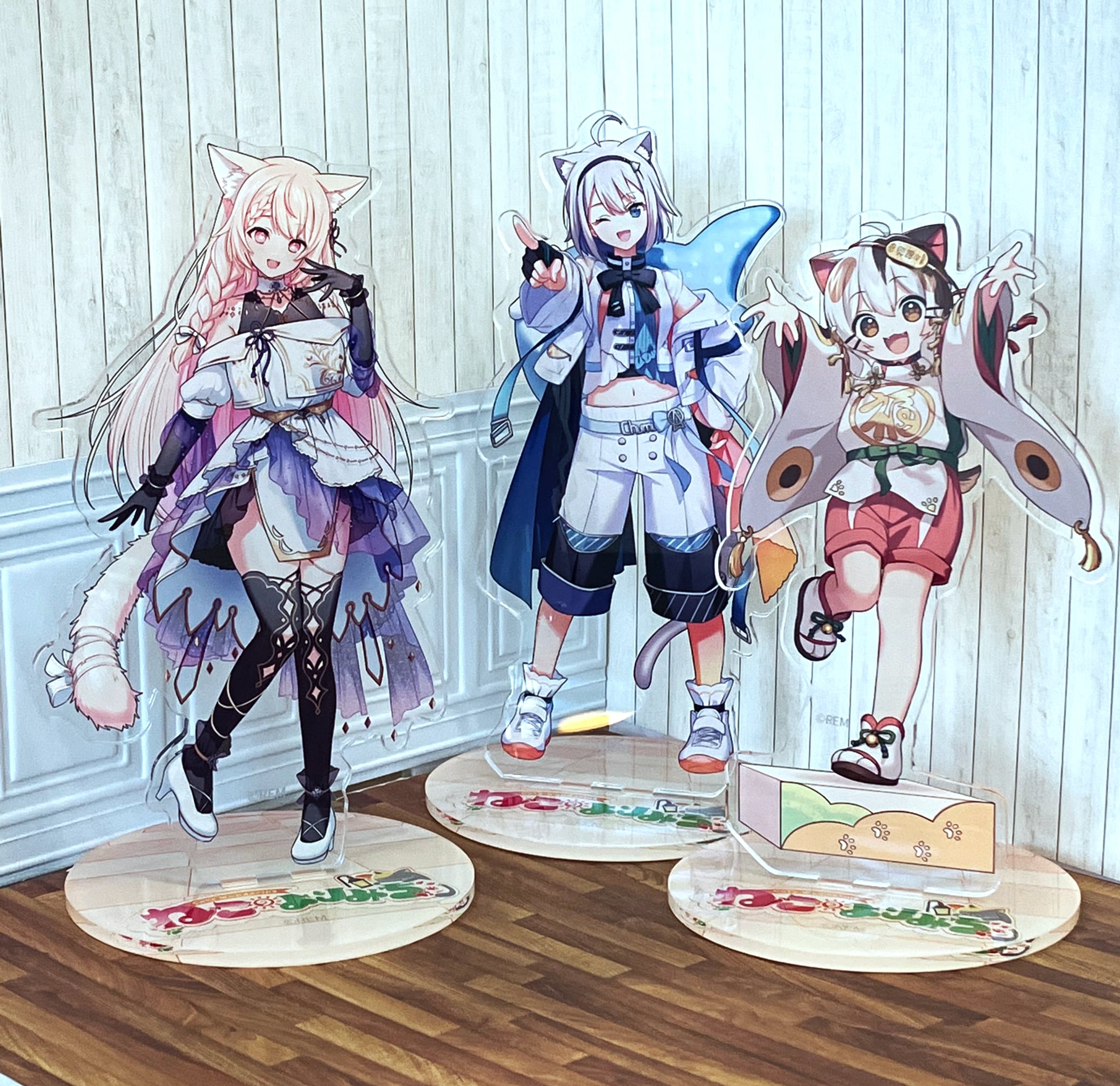 猫カフェMAOMAOコラボ ねこのよりみち】 アクリルスタンド たたまる