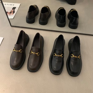 【送料無料】レディース 2color ビットモチーフ ローファー 大人可愛い ママコーデ ママファッション 韓国系 オルチャン 人気 トレンド 新作 20代 30代 40代 シューズ 靴 きれいめ かわいい おしゃれ シック カジュアル お出かけ 高見え デート 旅行 歩きやすい 履きやすい エレガント ナチュラル 美脚 通気性 安定感 通勤 通学 デイリー 普段使い 春 秋 冬 CO4810