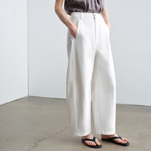 White  Wide Silhouette Pants  T4596