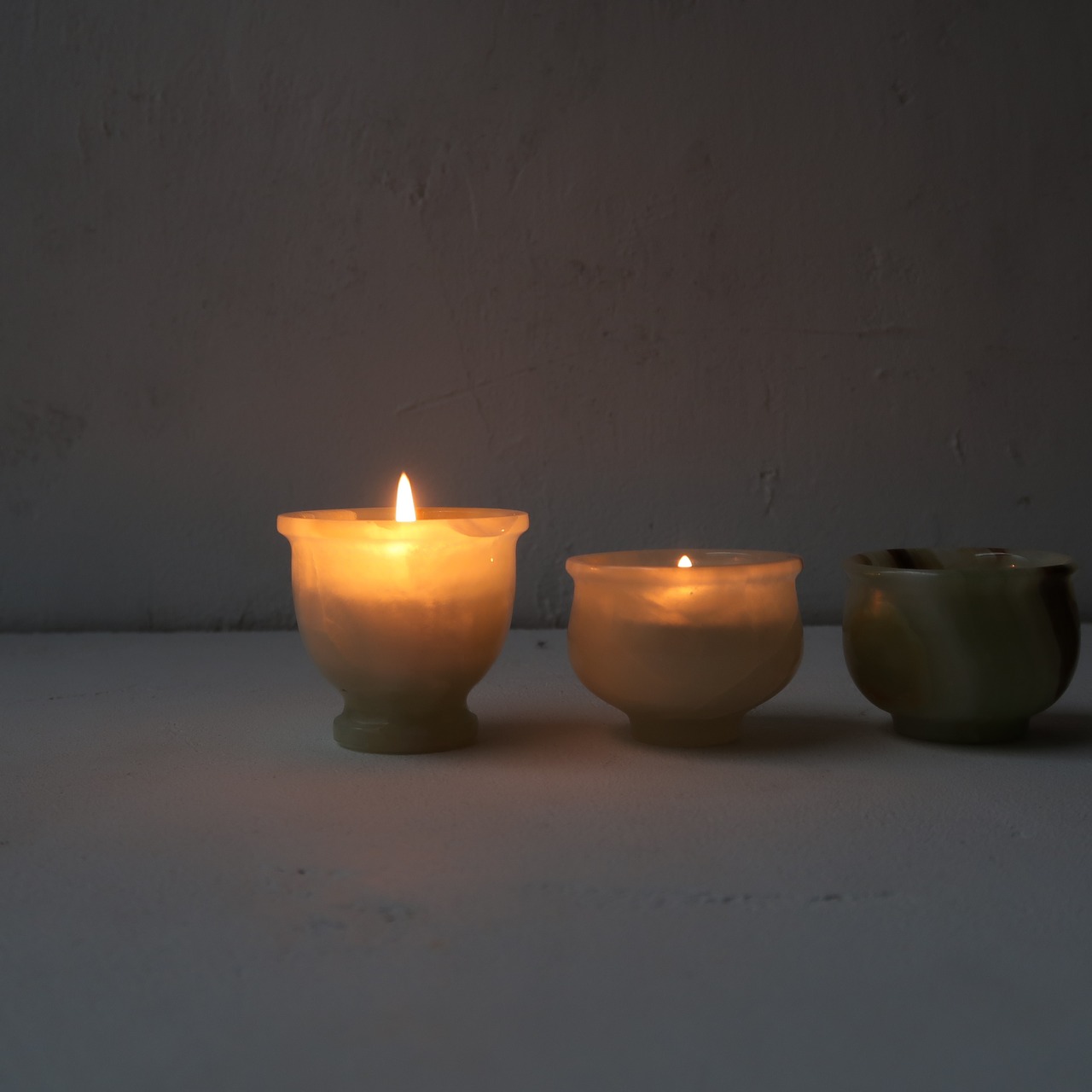 まるい石のおちょこd