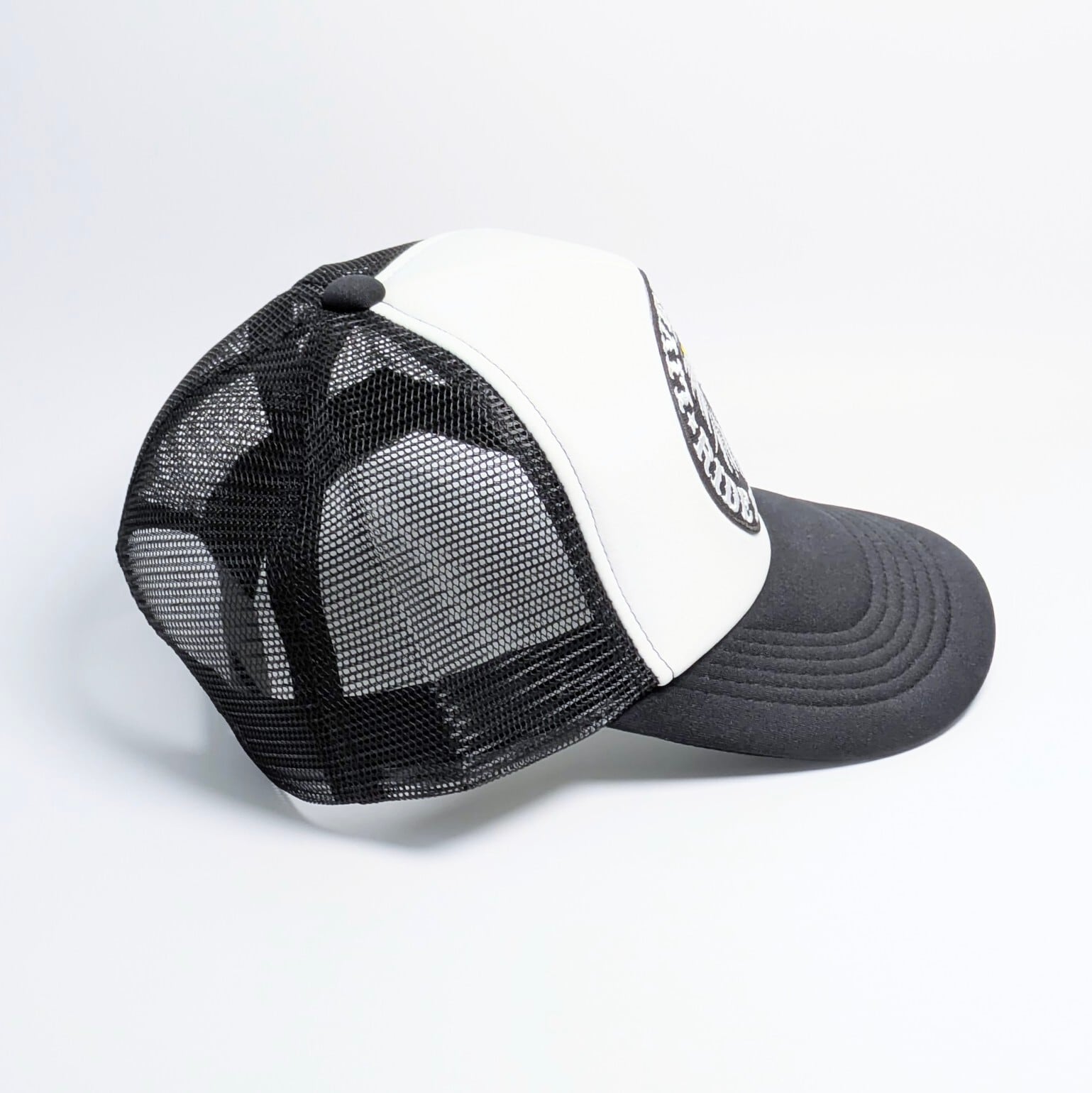【 Mesh Cap / メッシュキャップ 】 Hot Leathers（ ホットレザー ）Design / 「LIVE FREE * RIDE HARDCORE」/ BLACK / レーシングキャップ / ベースボールキャップ 〚アメリカン雑貨 アメトイ〛