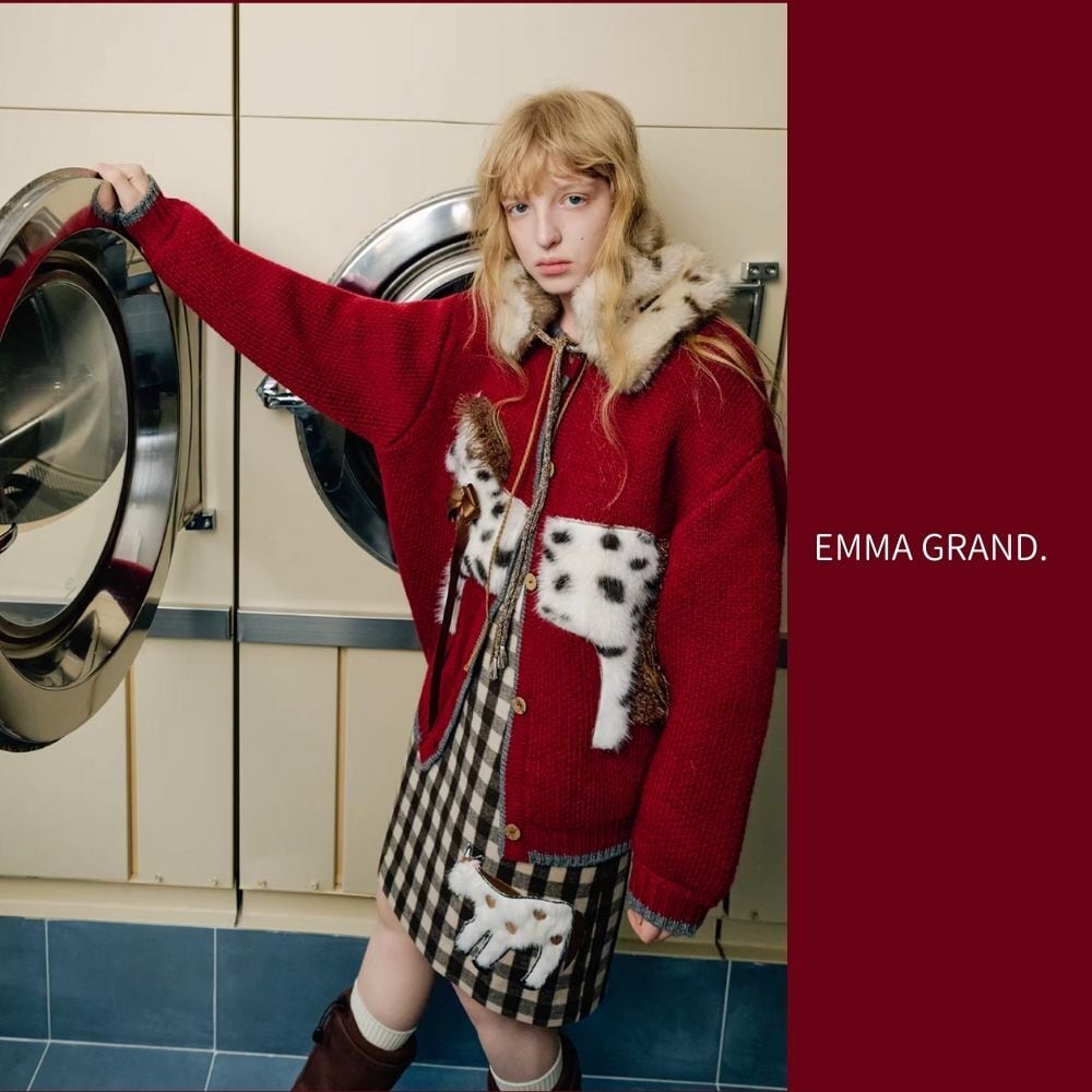 夜更けの森で佇む白斑馬のリボンニットカーディガン E00627 | EMMA GRAND