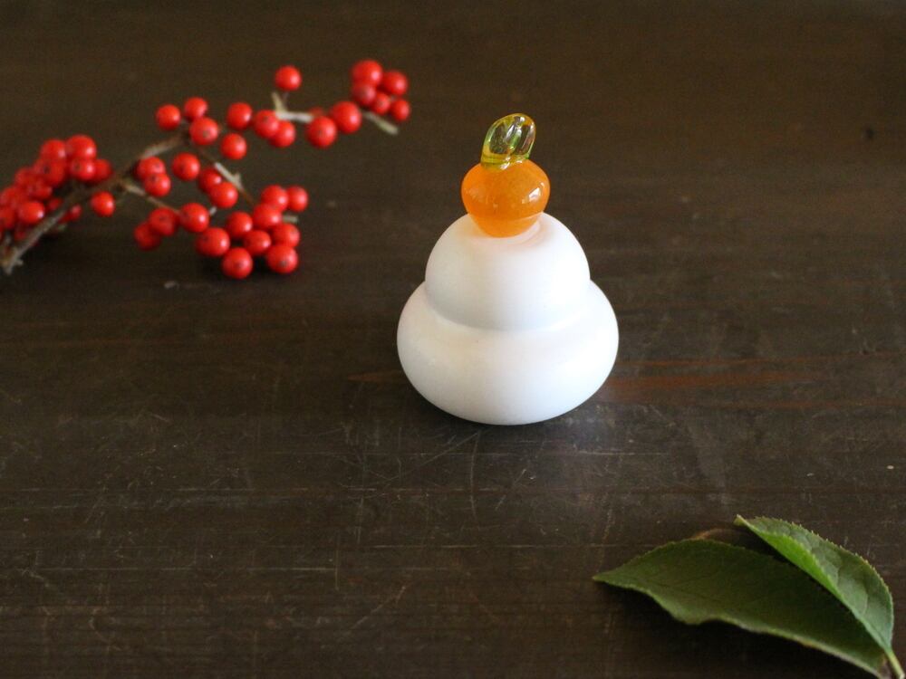 毎年使えるガラスのミニ鏡餅