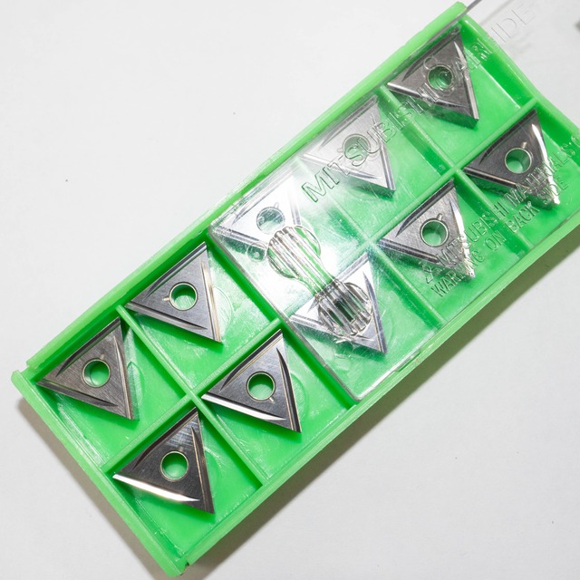 三菱マテリアル TNGG160402R TNPR330:NX33