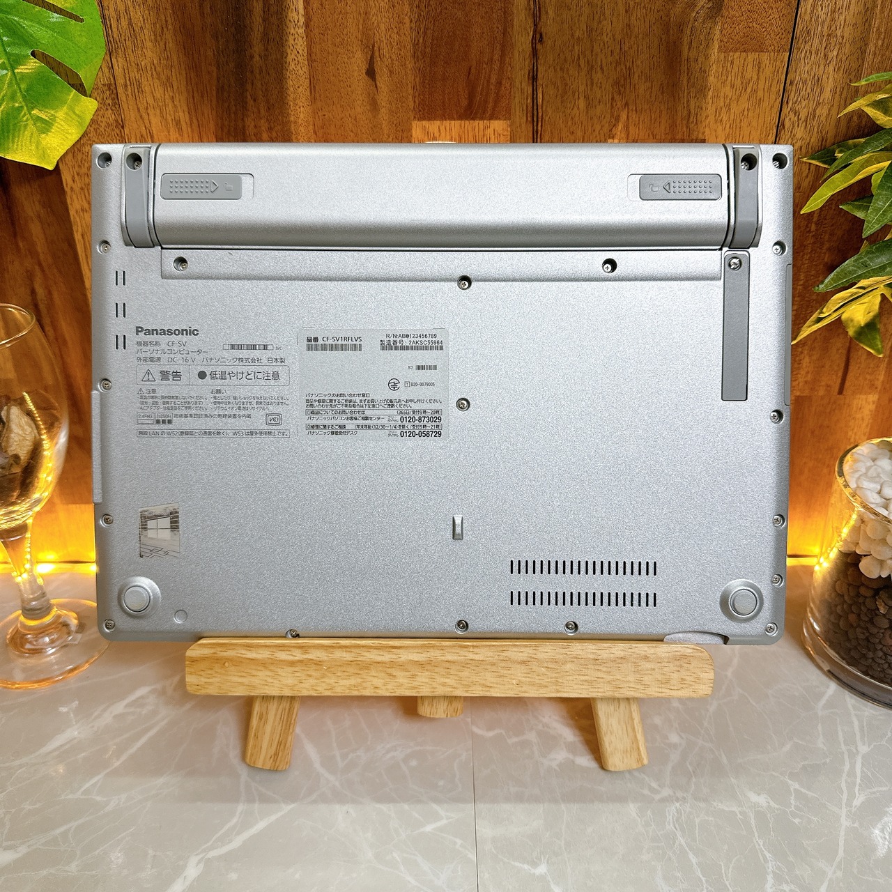 LTEモデル /Panasonic Let's note sv1 / メモリ16GB/SSD256GB/軽量ノートパソコン