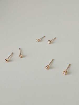 K10 Small pearl earring