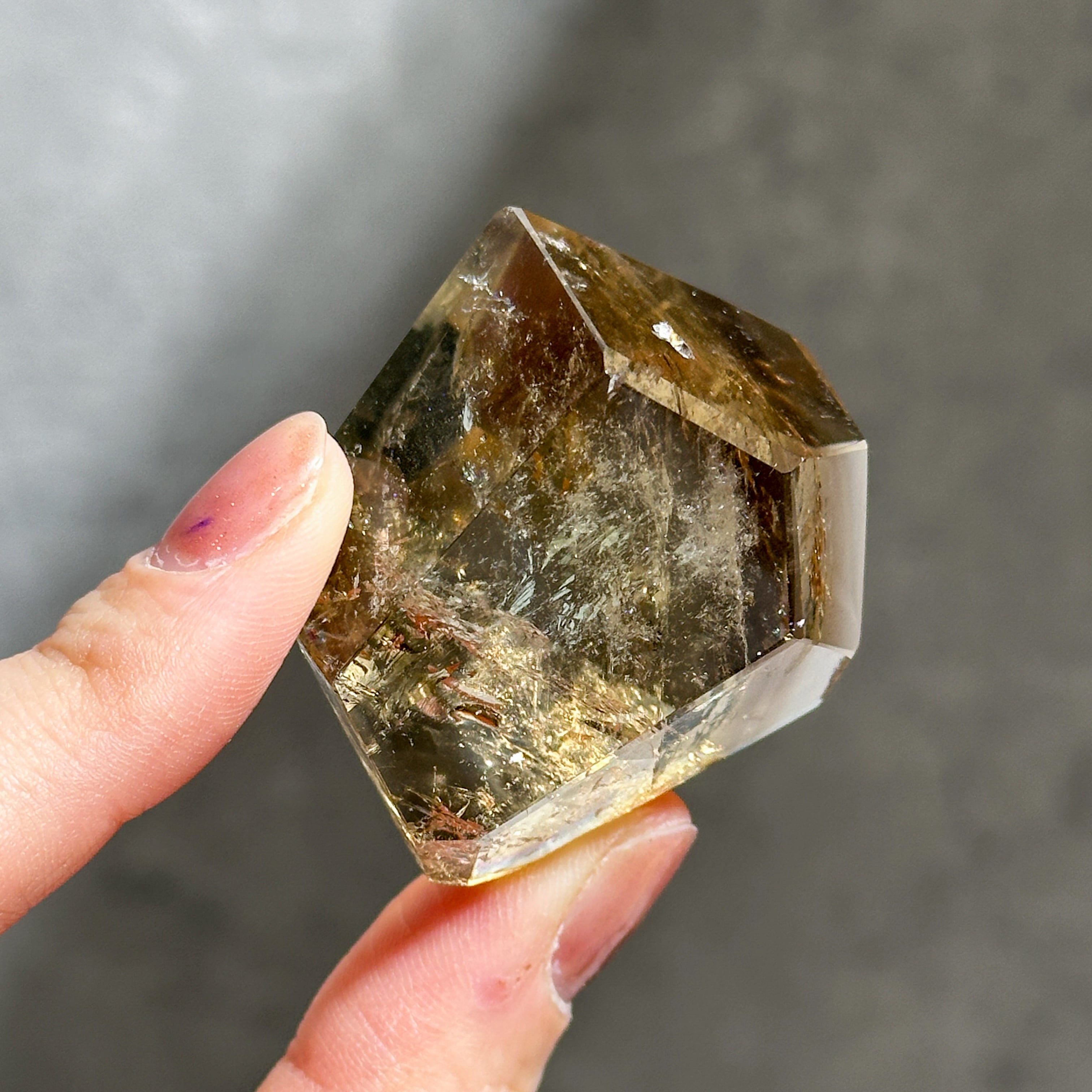 ファントム入り　シトリン　ダブルポイント　透明感　74g ファントム・透明感◎シトリン（黄水晶） フリーフォーム93◇ Citrine