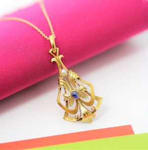 Sapphire & Pearl Gold Pendant 　サファイヤ　＆　パール　ゴールド　ペンダント