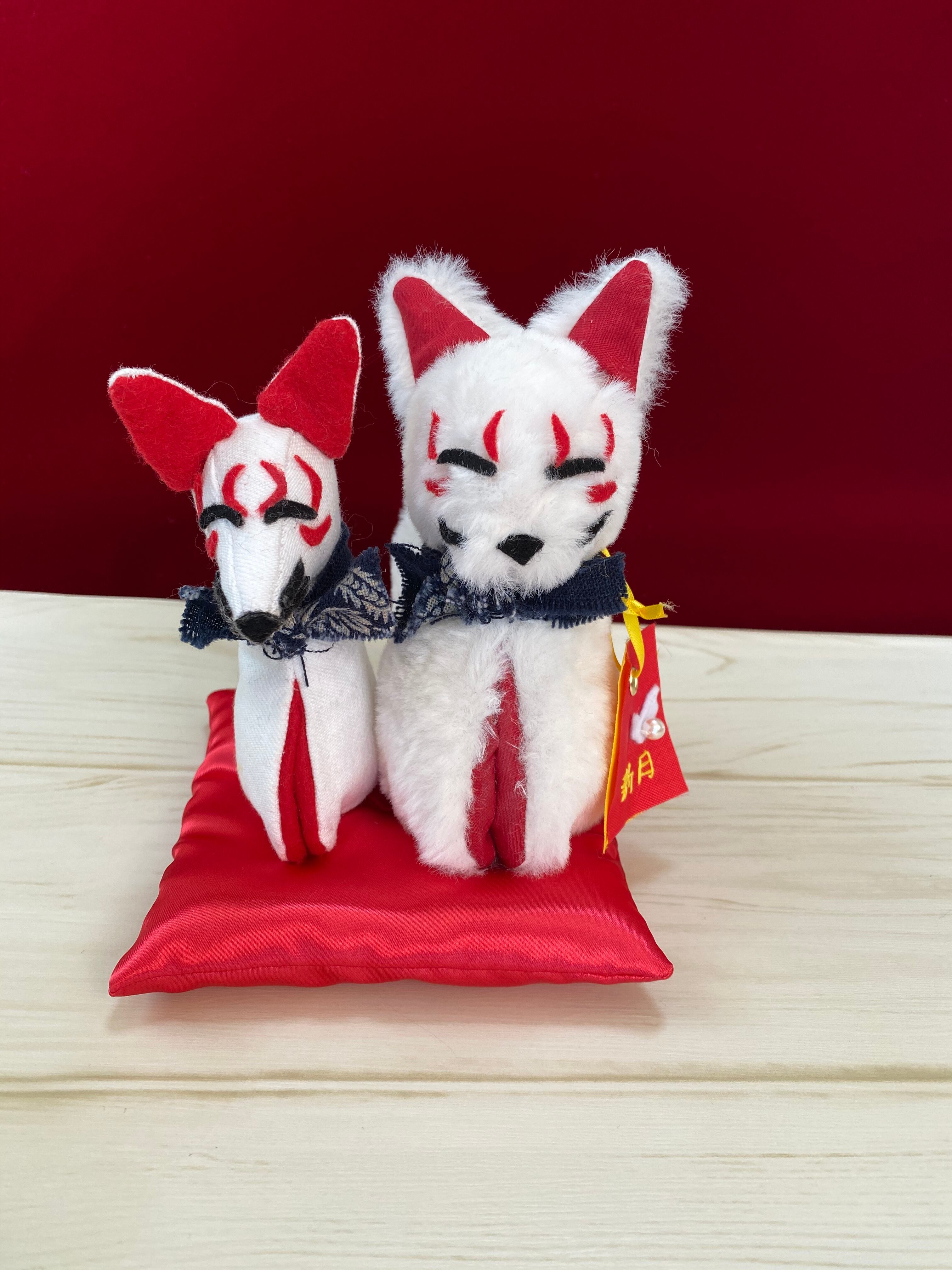 白きつねのぬいぐるみの夫婦 新月 | つくもぐるみの社