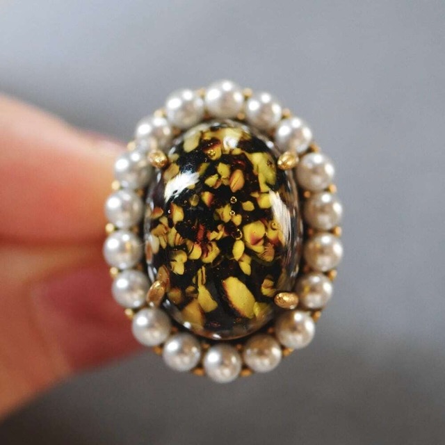 Vintage Japan Glass with Glass Pearl Ring / Yellow