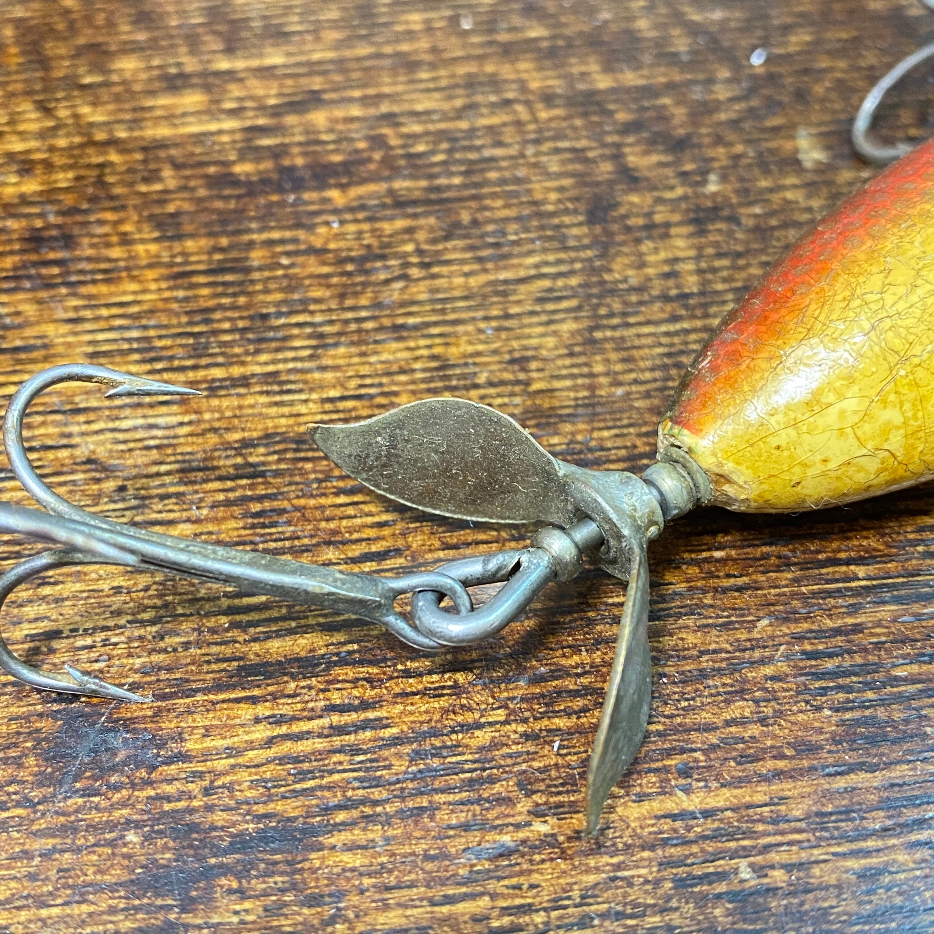 HEDDON #140 SOS Wounded Minnow [3249] | Tackleshop GTA