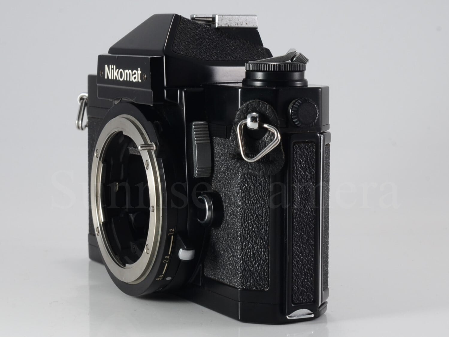 ニコン　Nikon Nikomat FT2 ボディ 　#2774975-T4 中古】Nikon Nikomat FT2 ブラックボディ 整備済 ニコマート ニコン