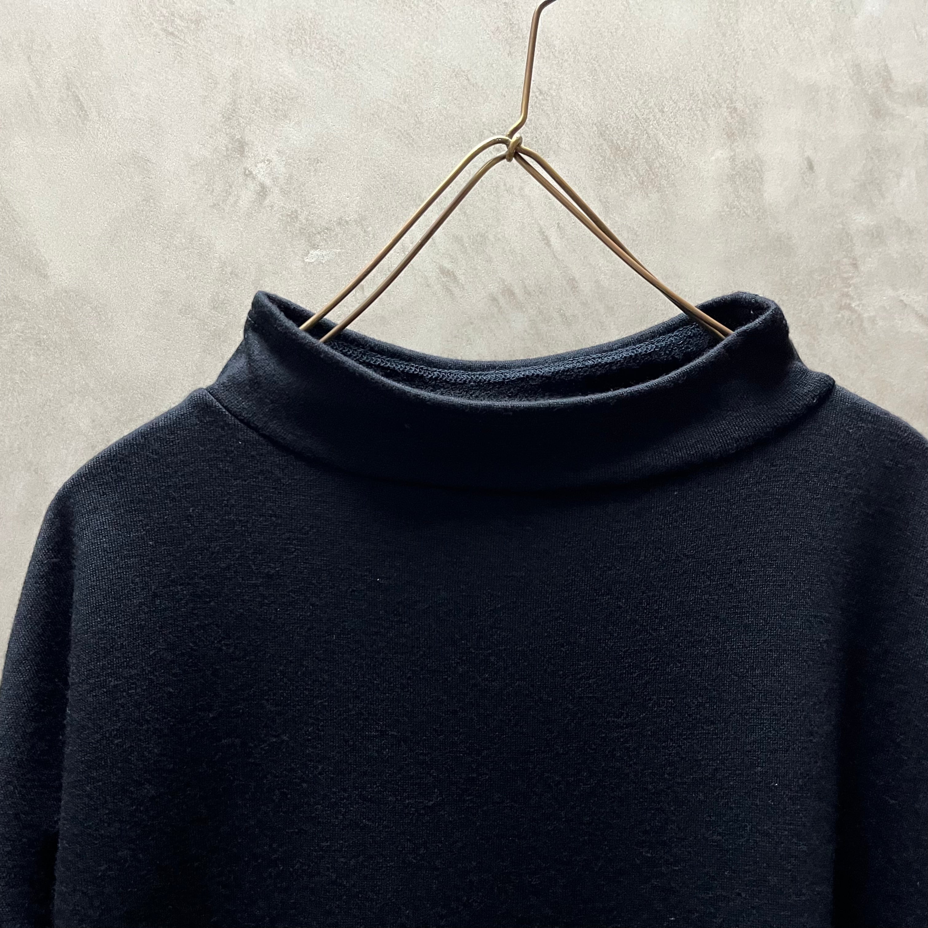 MITTAN T-14 スーパー120's ウール裏毛モックネック 黒 | Routes*Roots