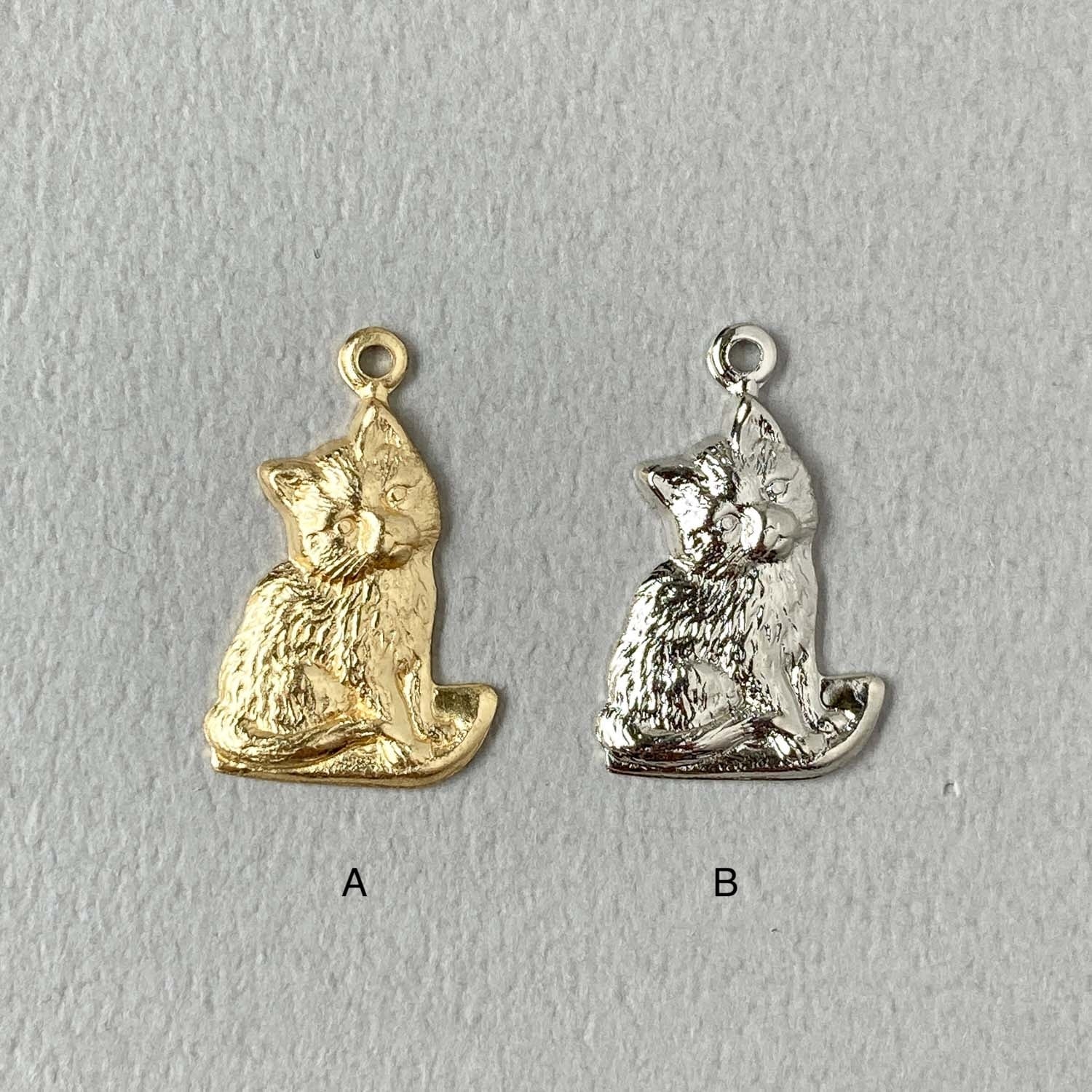 新色追加〉USA真鍮 猫チャーム-Persian（22mm） | Dua-アクセサリー