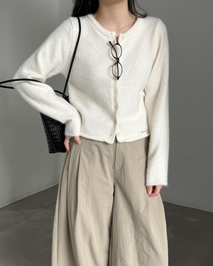 Crewneck Short Cardigan