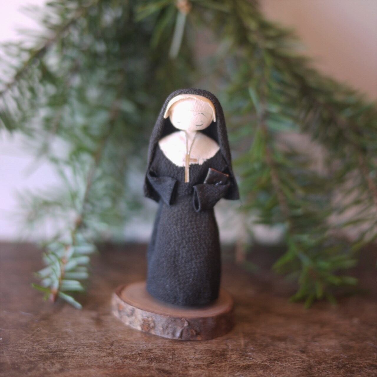 修道女人形 郷土人形 縮緬細工