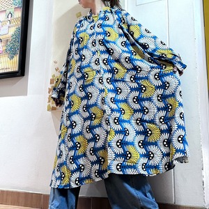 アフリカンふんわりブルーオーバー