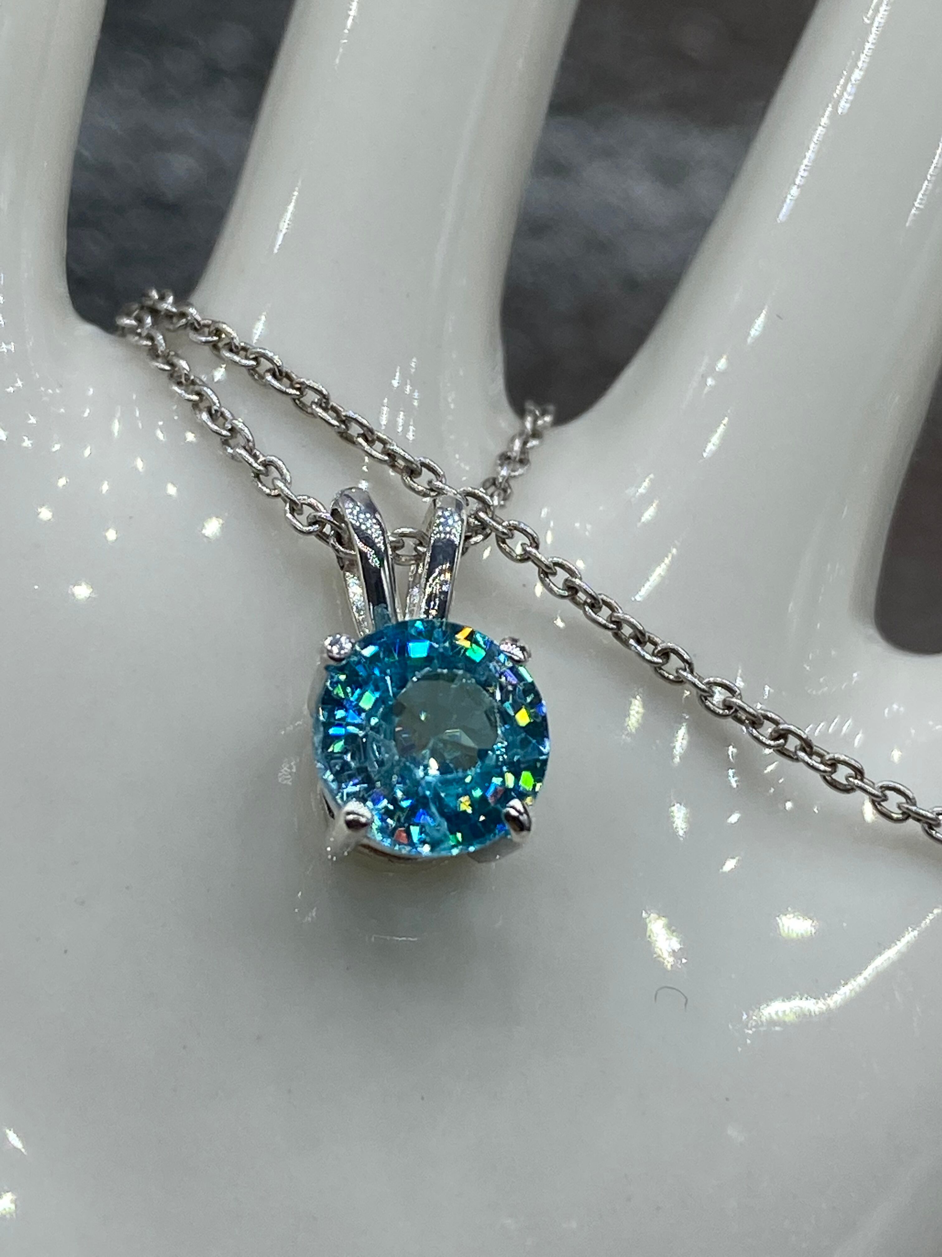 ✲天然ブルージルコン✲優しいブルーな子 ジルコン（ブルー 1.89ct