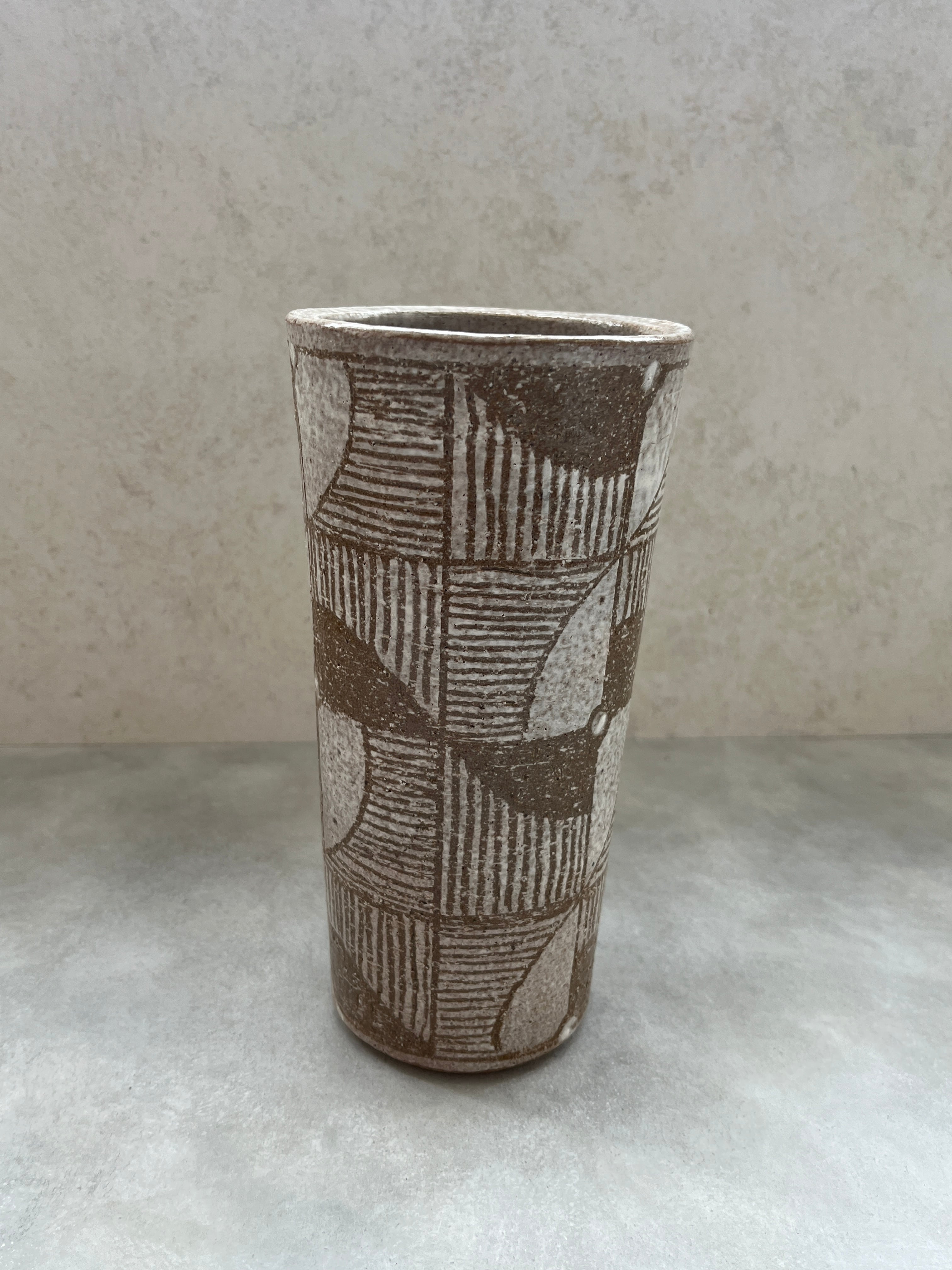 信楽焼・面取り萩釉花入れ9号 | 和光カタヤマ