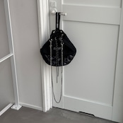 【受注予約：3月中旬入荷予定】mesh-quilting poach bag/black