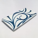 【砥部焼/梅山窯】6.7寸長角布目皿(唐草)