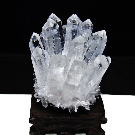 水晶 クラスター 水晶 原石 台座付属 一点物 182-8345