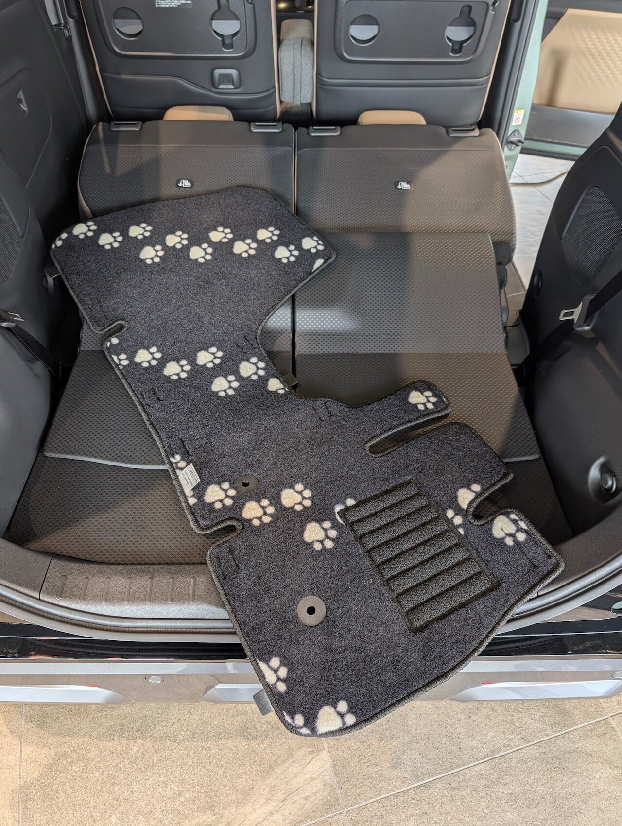 MDF 超新型デリカミニ専用 フットデザインフロアマットセット