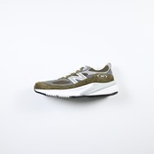 New Balance Made in USA 990 V6