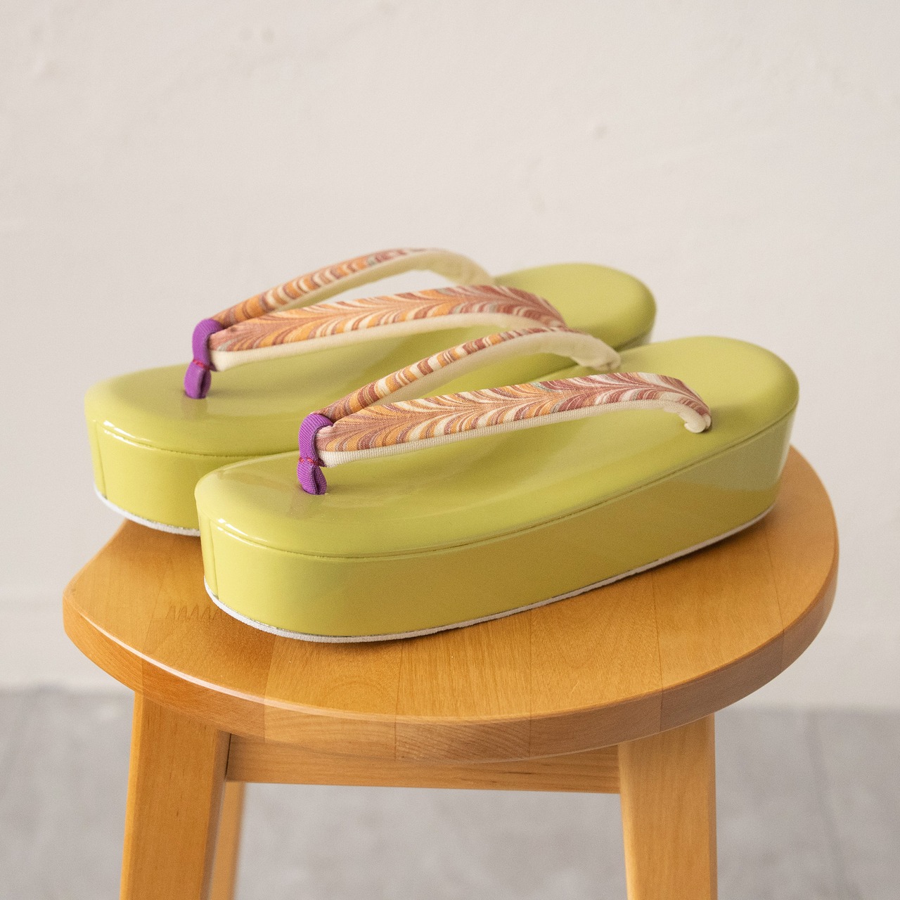 suminagashi 草履「鶯のうたごえ」M