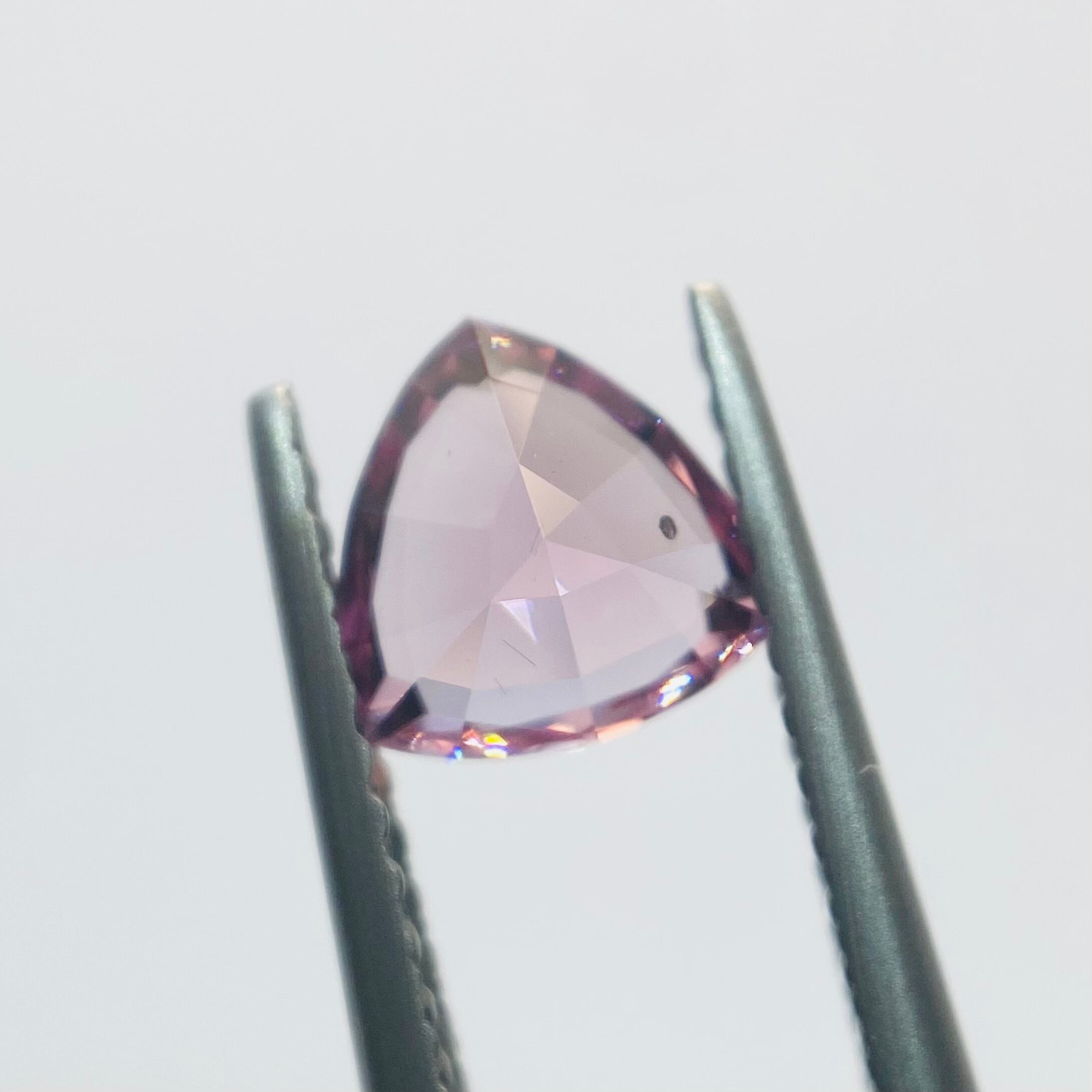 美カットキランキランなマラヤガーネット