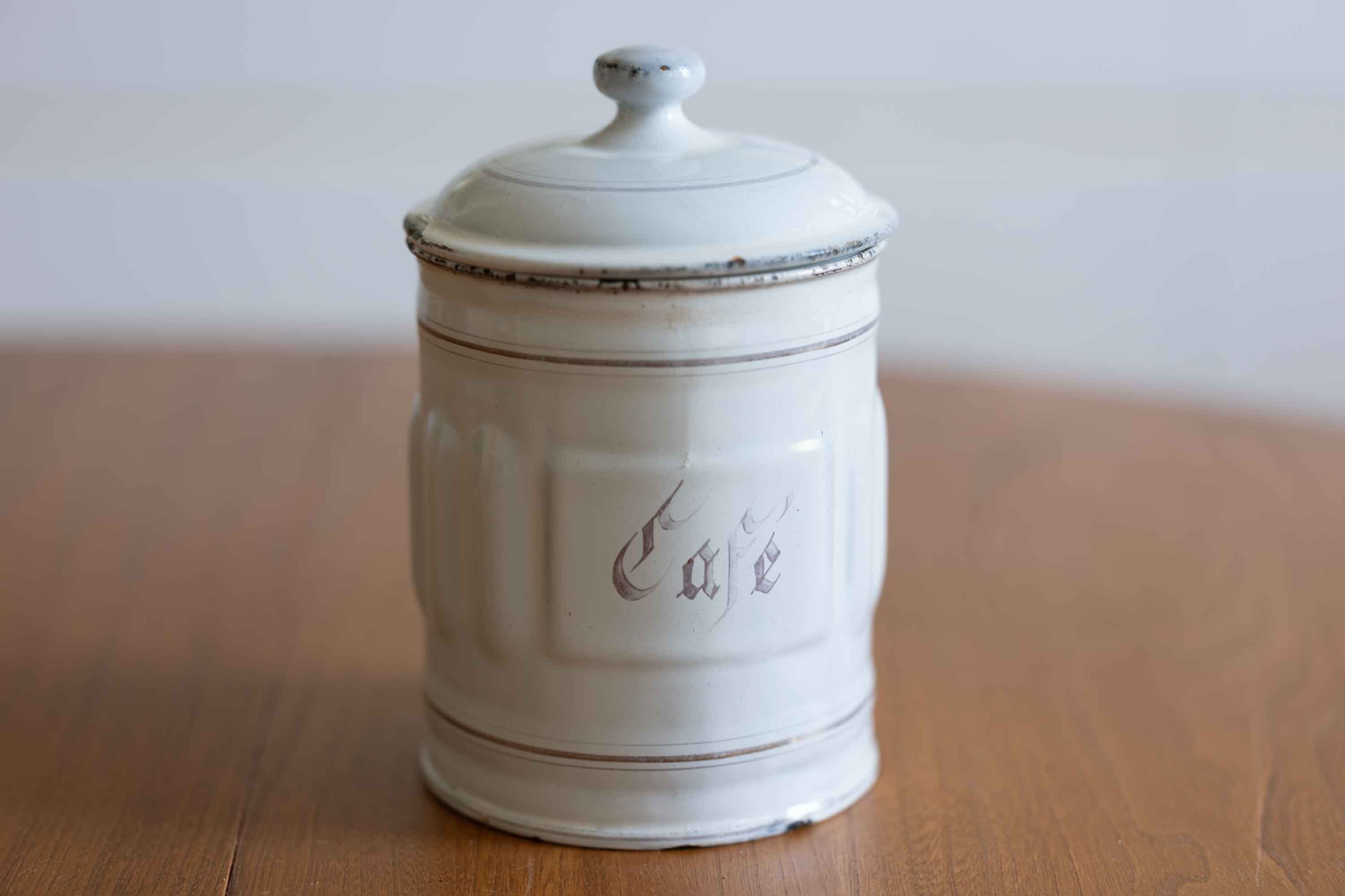 フランス製 とても古いタイプのホーローキャニスターです。