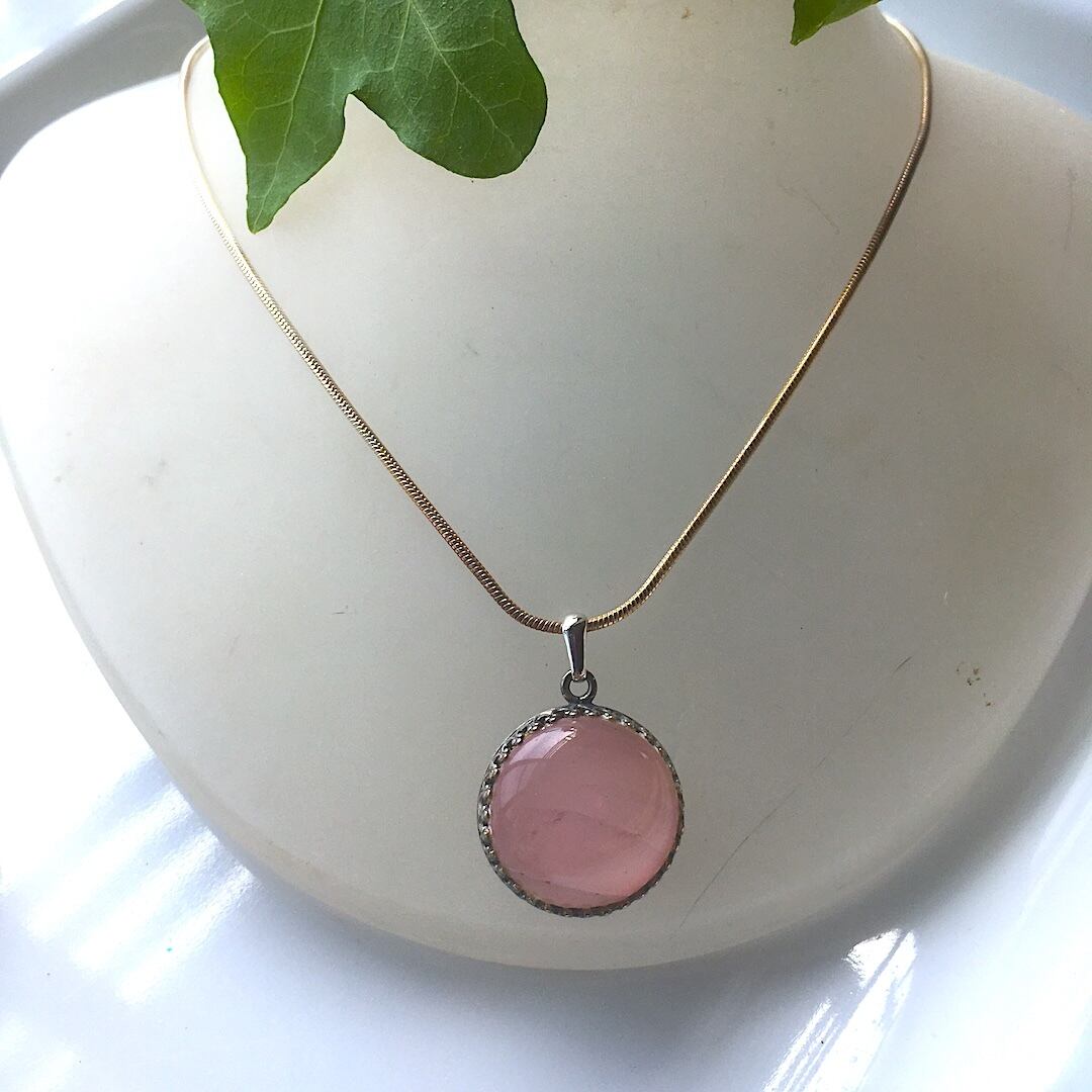 【一点物】10月の誕生石✦·.⋆満月ローズクォーツペンダント·.⋆CrownRose✦