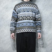 paisley pattern shaggy mock neck