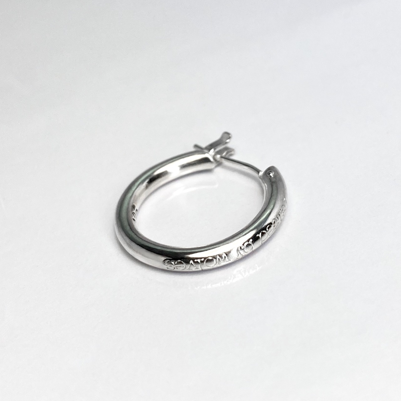 PLAIN HOOP raised by wolves [LARGE] / プレーンフープピアス レイズド バイ ウルヴス L