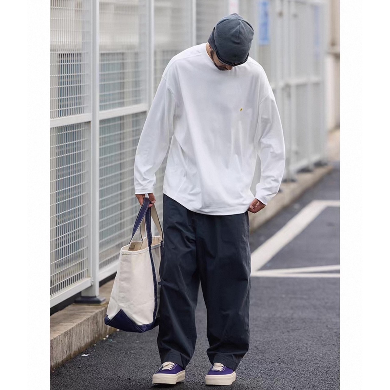 Smiley patch long sleeve tee 1053 - 10