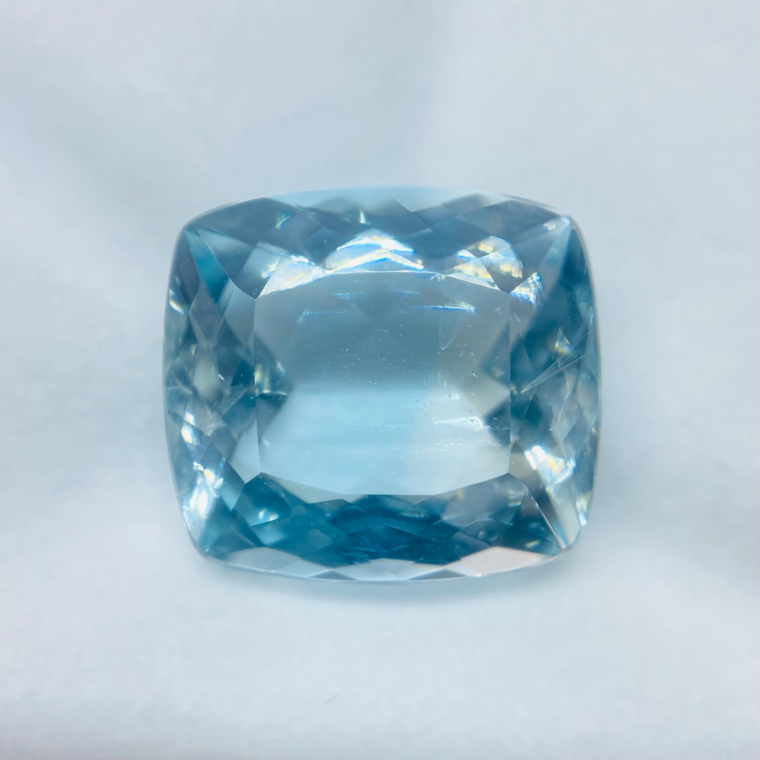 空色　ナチュラルバイカラートパーズ