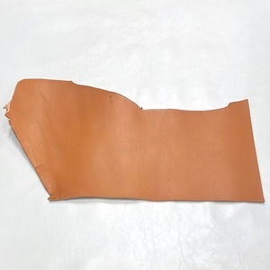 ★破格プライス‼︎大人気‼︎　牛ヌメ革【約12ds / 約3.2〜3.4mm厚】O7F-010