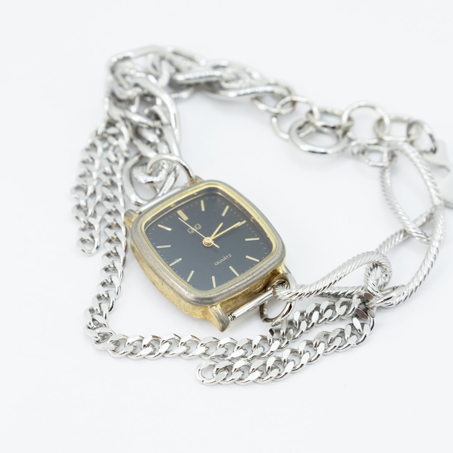 UNEEK BASEMNT - Discover independent style.