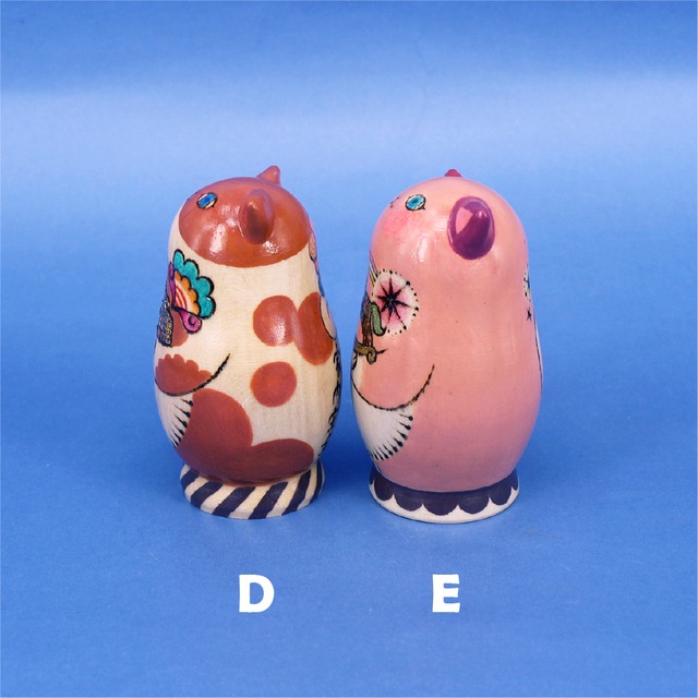 《 ta-nya 》仔馬を抱えたふくにゃん　マトリョーシカ　1個型