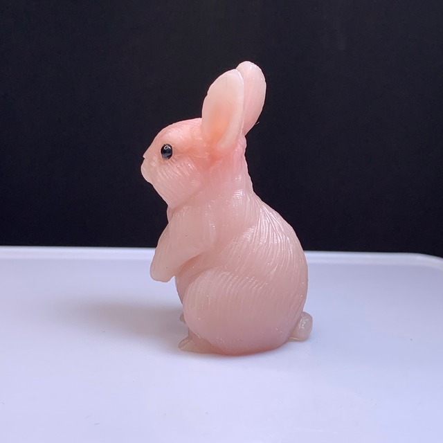9.ピンクオパールうさぎ・インテリア