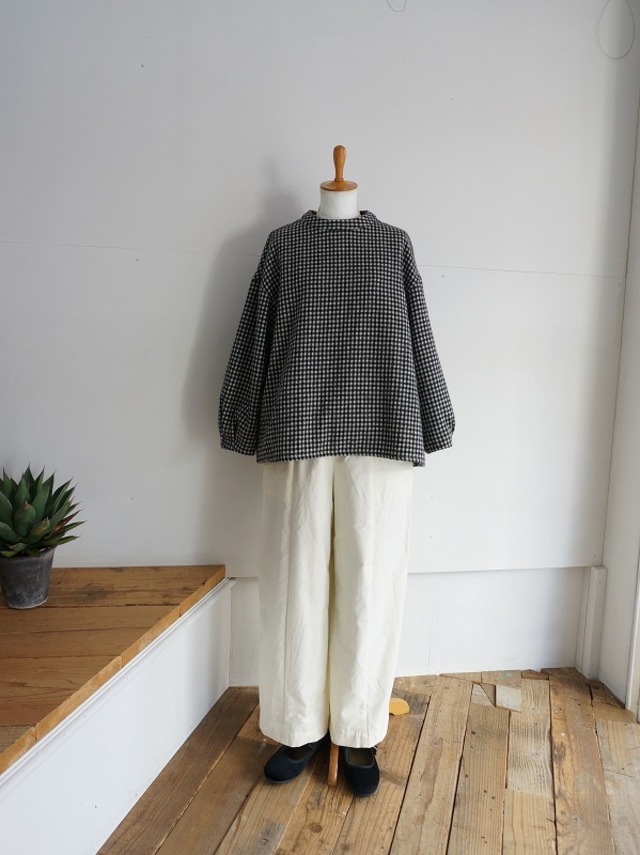 grin　モノクロウール プルオーバー