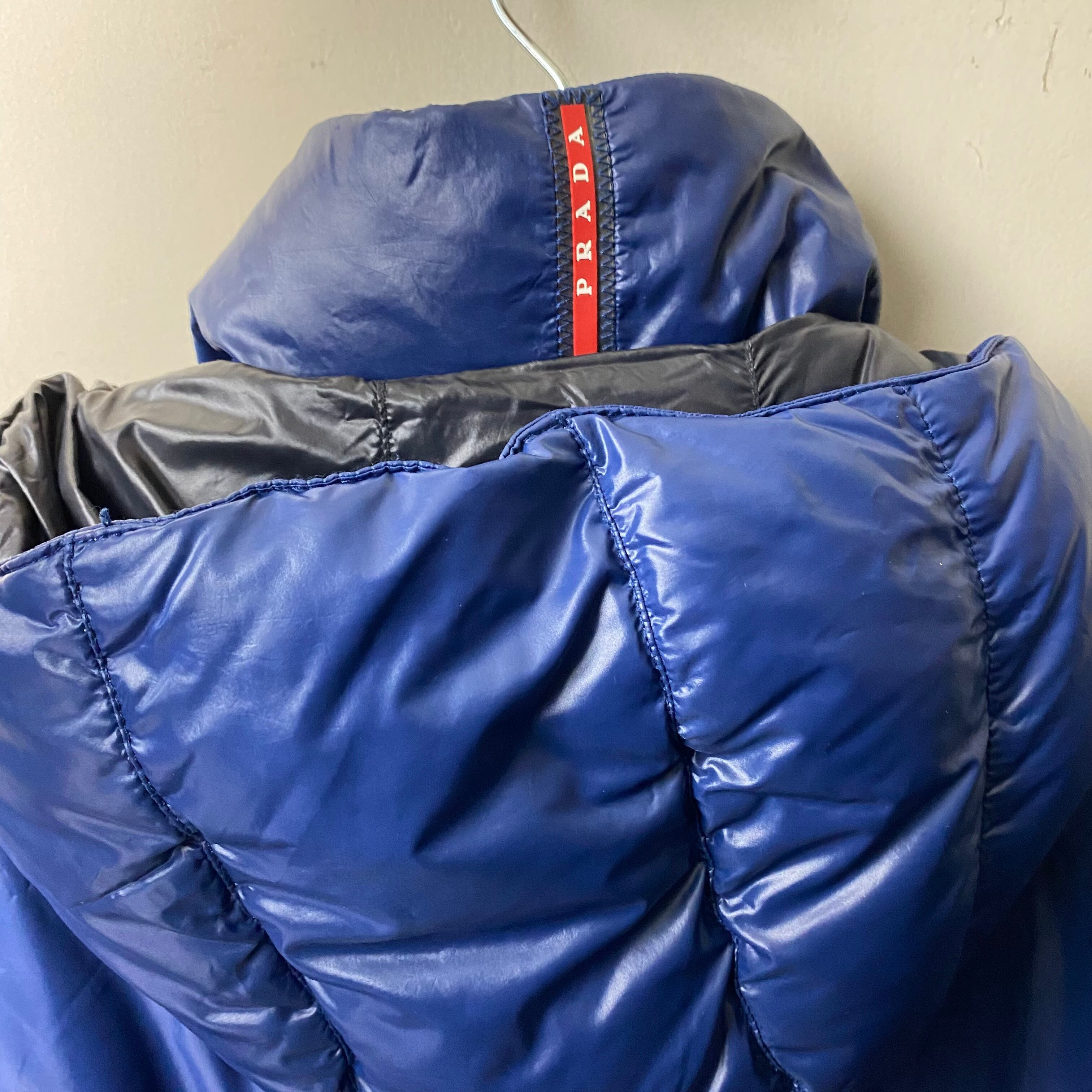 PRADA black switching blue down jacket | NOIR ONLINE