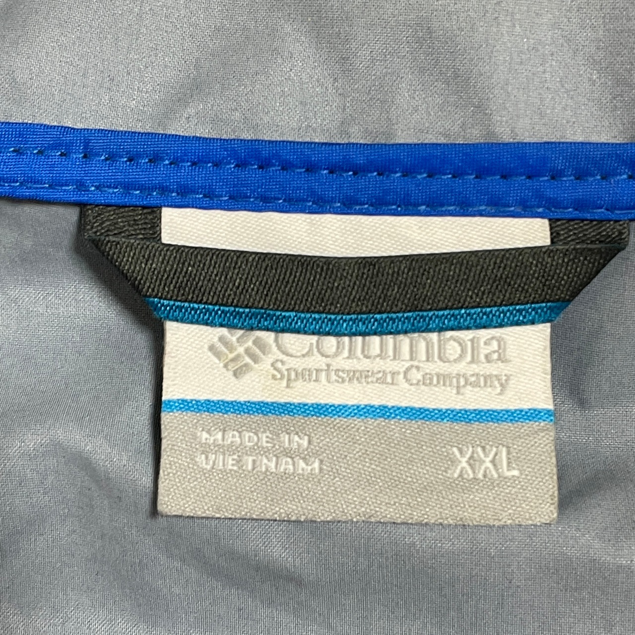 Columbia ナイロンジャケット ライトアウター ワンポイントロゴ XXL ビッグサイズ 切替 コロンビア アウトドア us古着